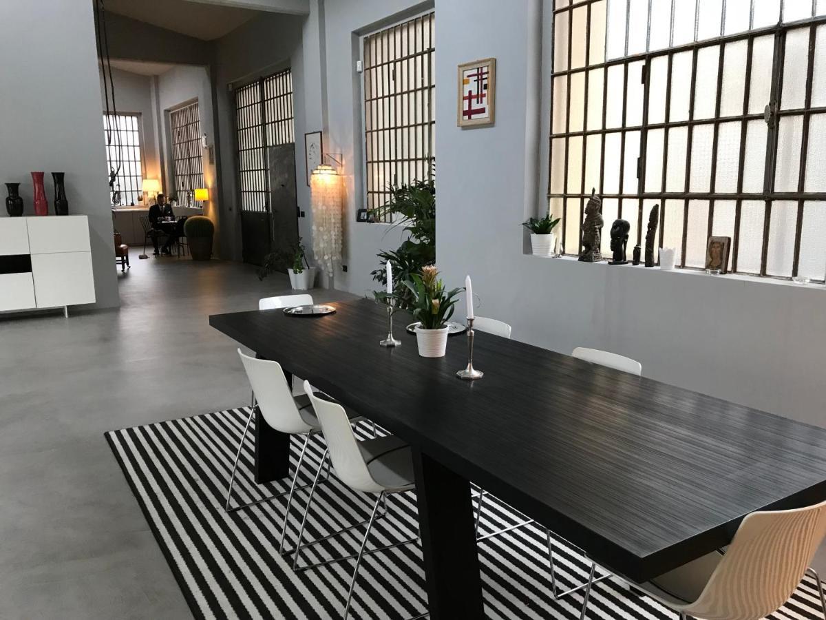 Loft Navigli With Private Garden Frühstückspension